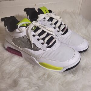 Jordan Max-200 Womens Shoes